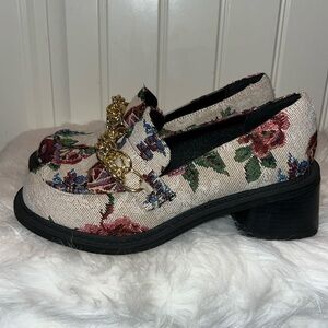 ASOS DESIGN Sergio mid heeled loafers with chain floral jacquard boho size 6